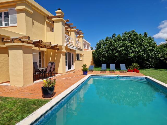 Golf Lovers Paradise 4br Villa With Pool gallery image 2