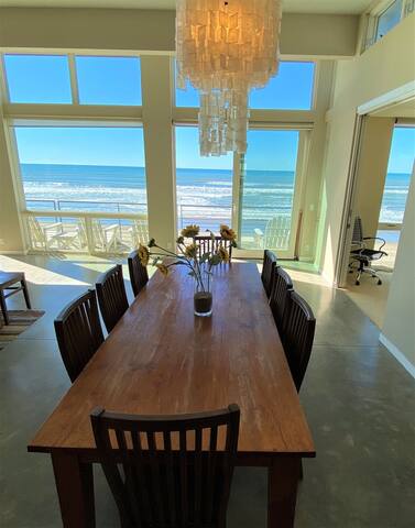 Spectacular Modern Oceanfront *grocery delivery! gallery image 4