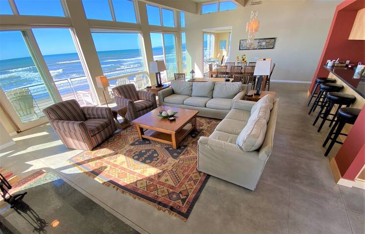 Spectacular Modern Oceanfront *grocery delivery! gallery image 2