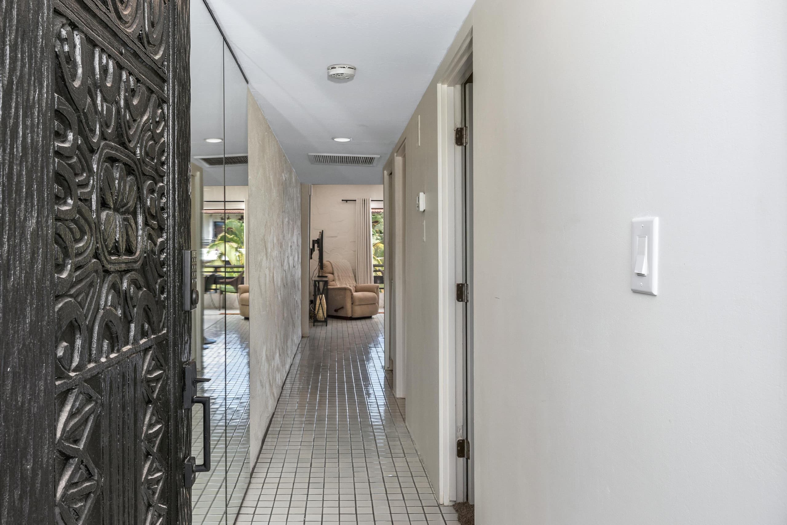 Condo in Kailua-Kona · ★4.75 · 1 bedroom · 2 beds · 1 shared bath - Image 29