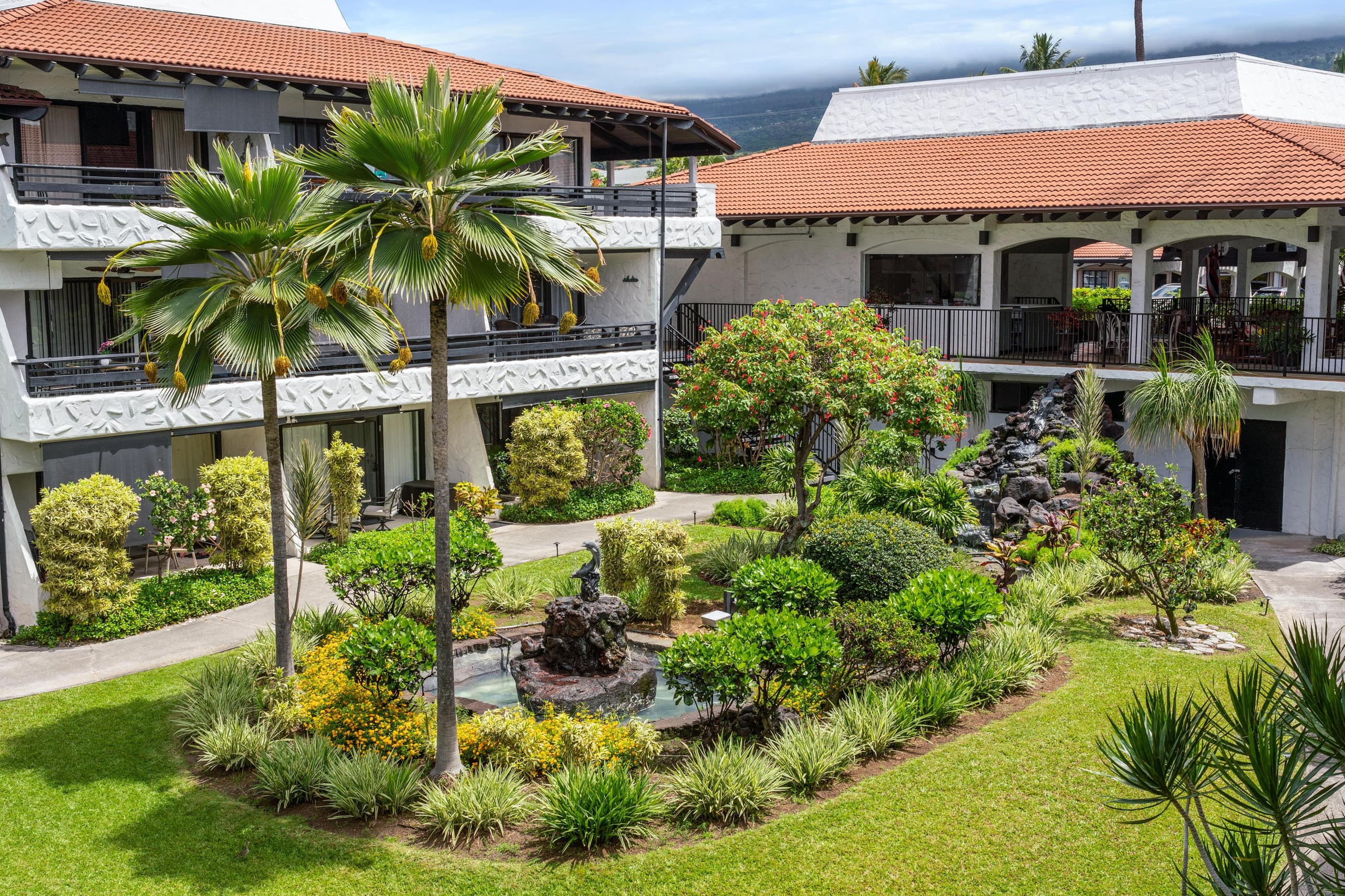 Condo in Kailua-Kona · ★4.75 · 1 bedroom · 2 beds · 1 shared bath - Image 24