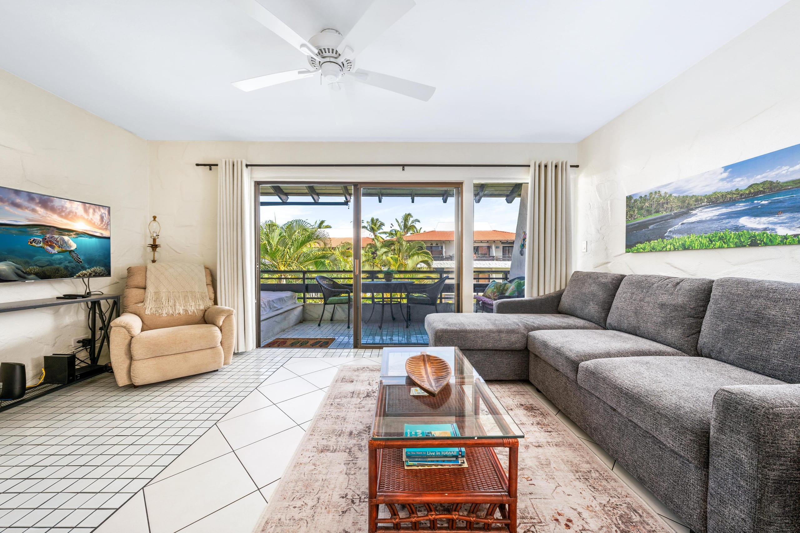 Condo in Kailua-Kona · ★4.75 · 1 bedroom · 2 beds · 1 shared bath - Image 6
