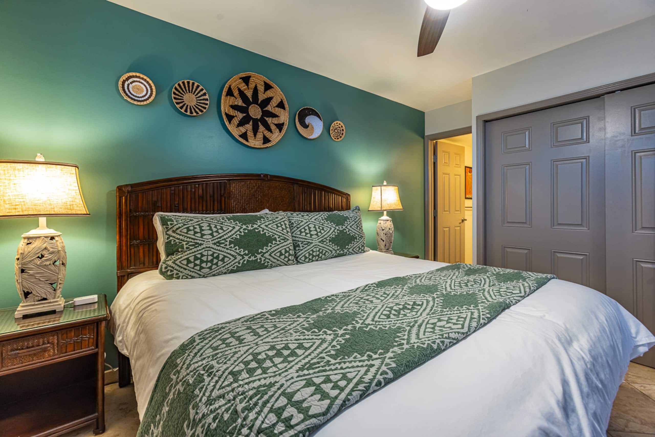 Condo in Kihei · ★4.71 · 1 bedroom · 2 beds · 1.5 baths - Image 4