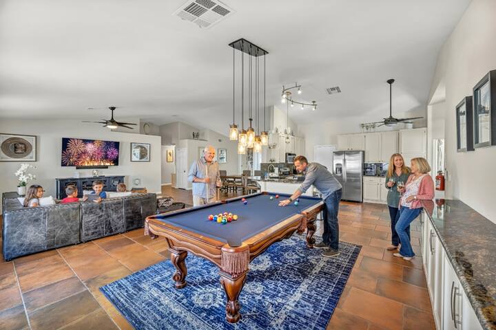 Near Vegas Strip 1Story, 5BR, Pool, HotTub, Games gallery image 4