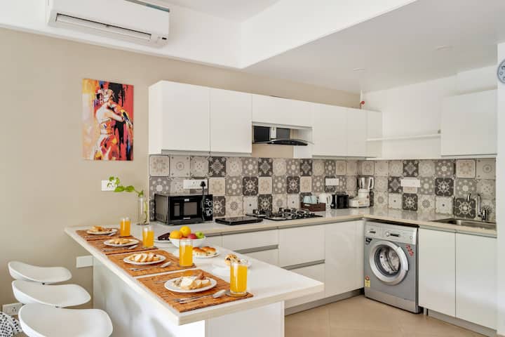 Full kitchen image 1