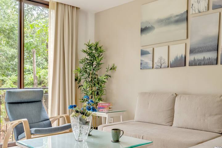 Living room image 3