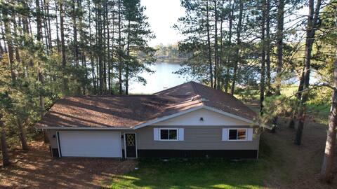 Quiet Cabin on the Shores of Tranquil Lake Mable