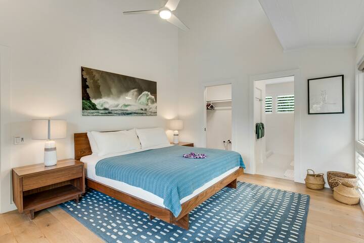 3BR remodeled home near beach with ocean views gallery image 3