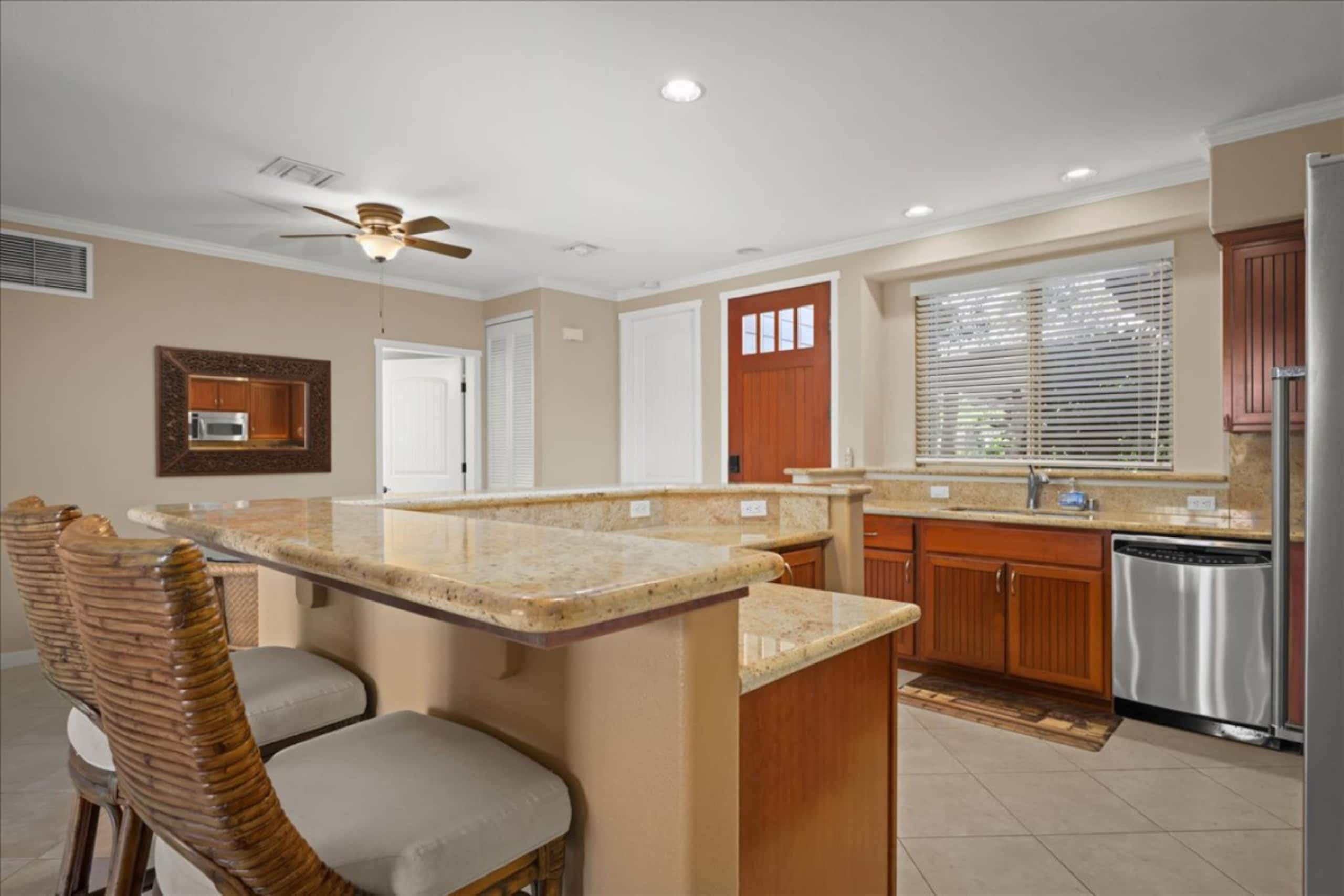 Golf Course Villa w/ Beach Access & Luxury - Photo 15