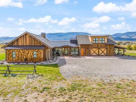 Yellowstone Paradise Valley Home
