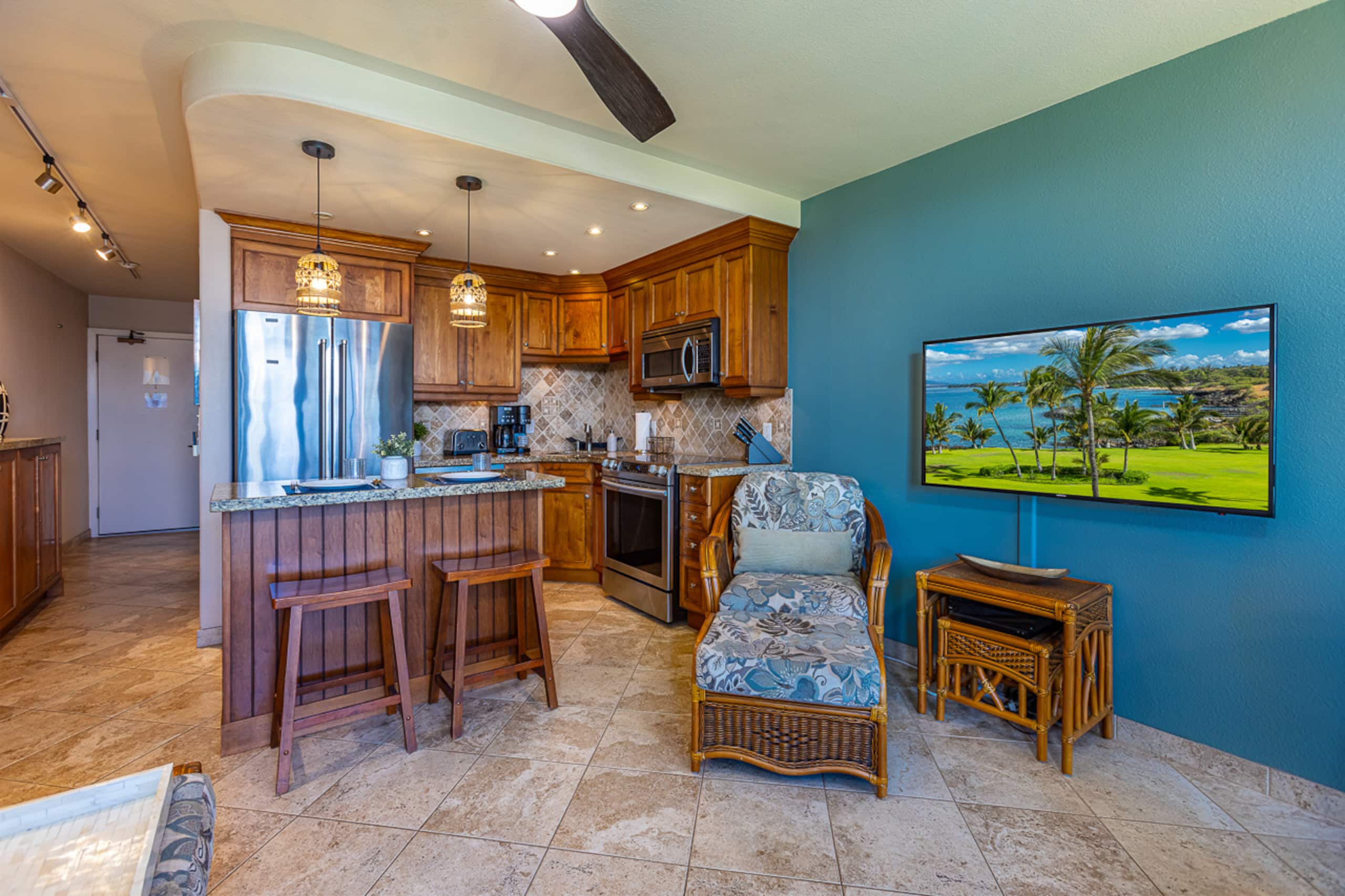 Condo in Kihei · ★4.94 · 1 bedroom · 2 beds · 1 bath - Image 13