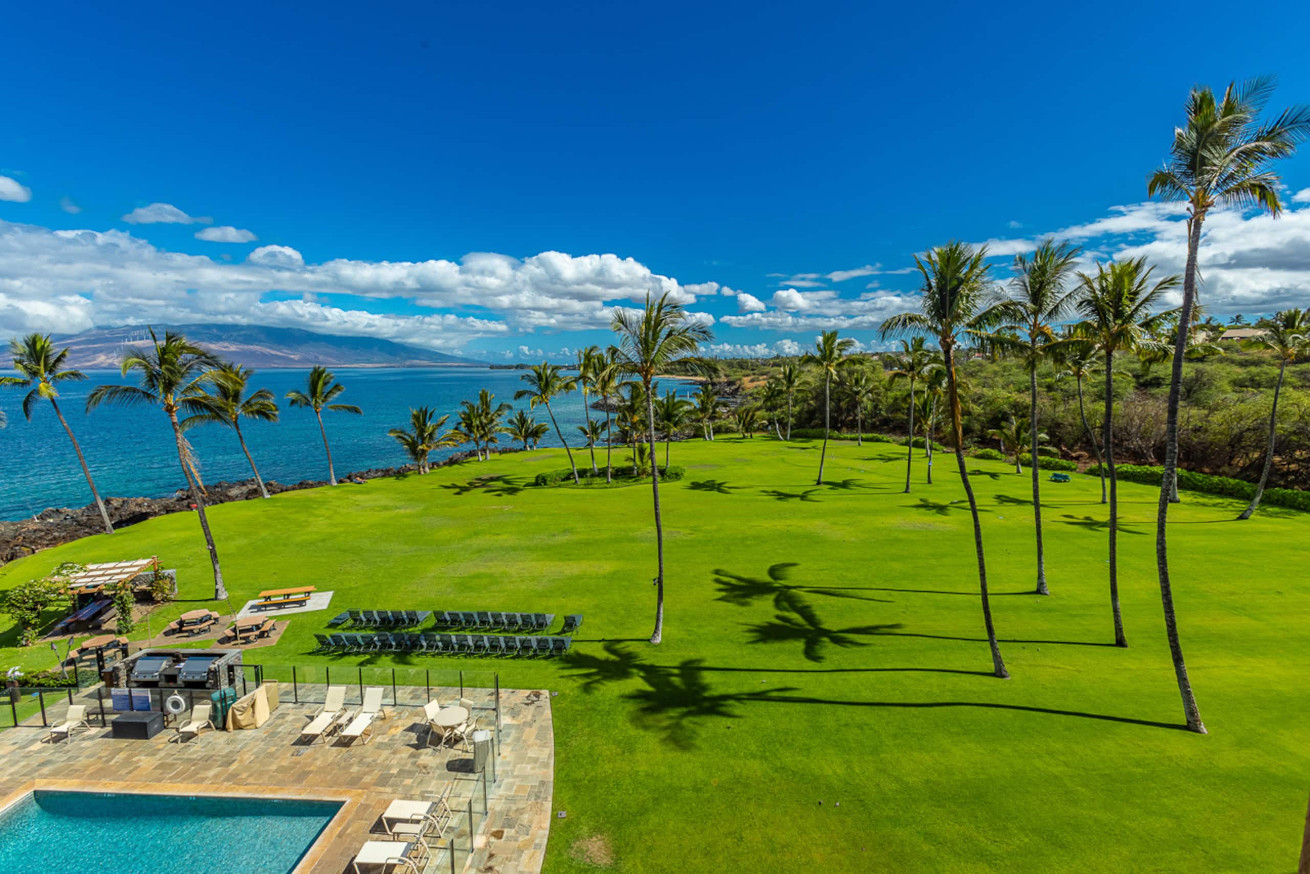 Condo in Kihei · ★4.94 · 1 bedroom · 2 beds · 1 bath - Image 5