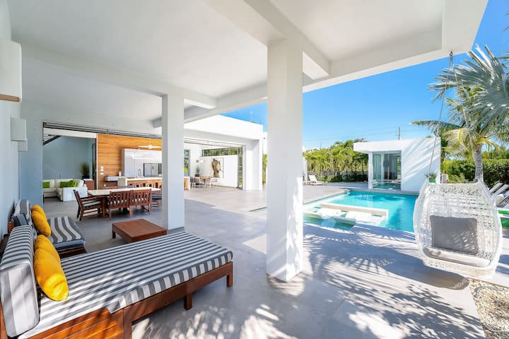 White Villas managed Airbnb listing 2