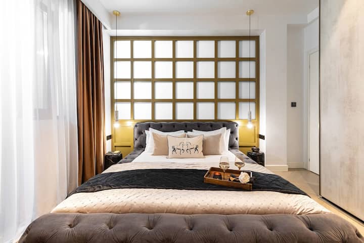 Chic stays, plush beds, and a touch of bubbly. Cheers to the good life! ✨