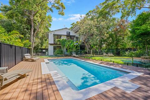 9 Naiad Court - Rainbow Shores