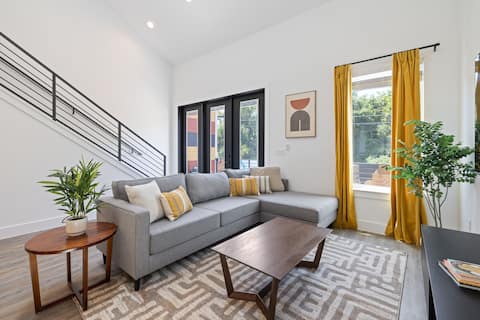 Top performing Airbnb: Charming Backyard w/ Private Container Pool : -) in Windsor Park
