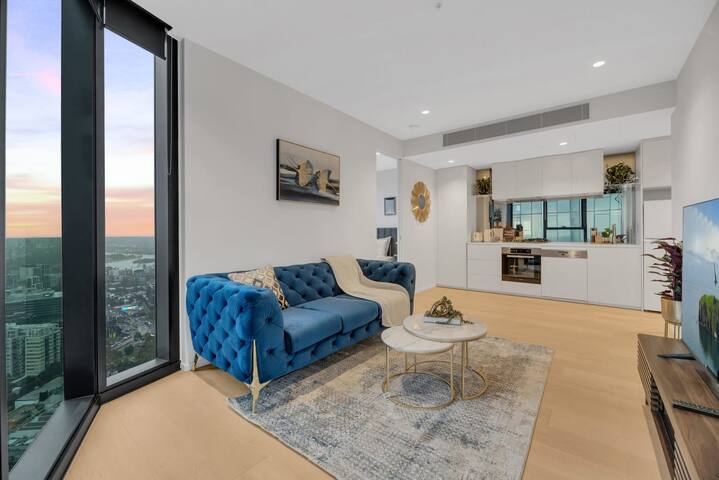 Luxe Oceanview apartment with Resort Style Living