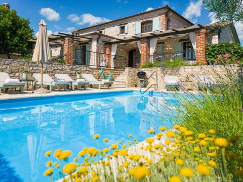 Family villa Aryana with pool in Poreč