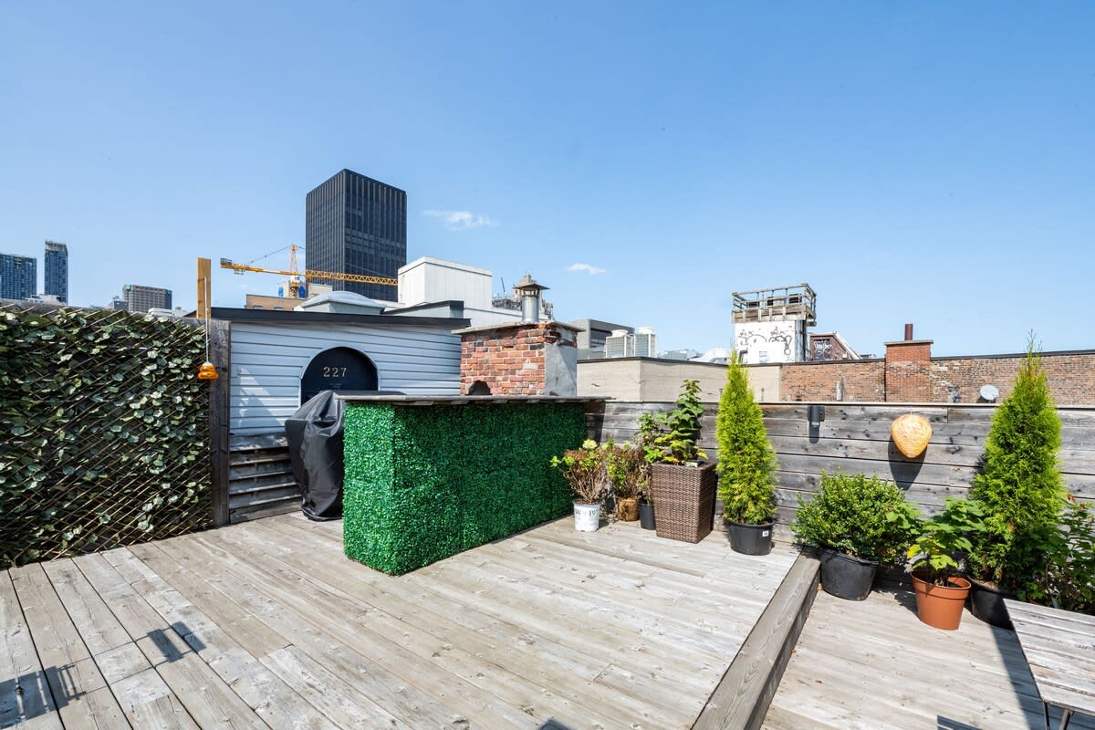 Stunning Old Montreal Penthouse - Apartments for Rent in Montreal