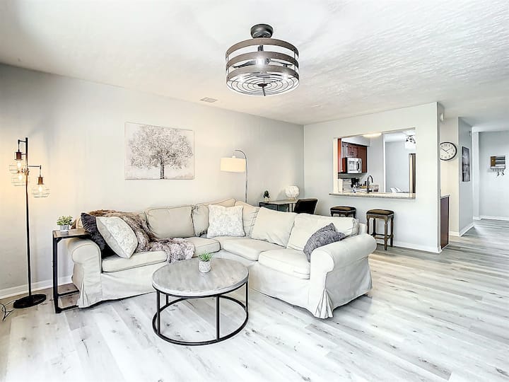 Clearwater Coastal Oasis Patio and Nature Park Views