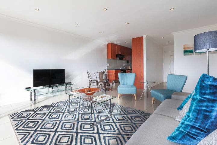 Hillside Heights 503 by CTHA gallery image 4