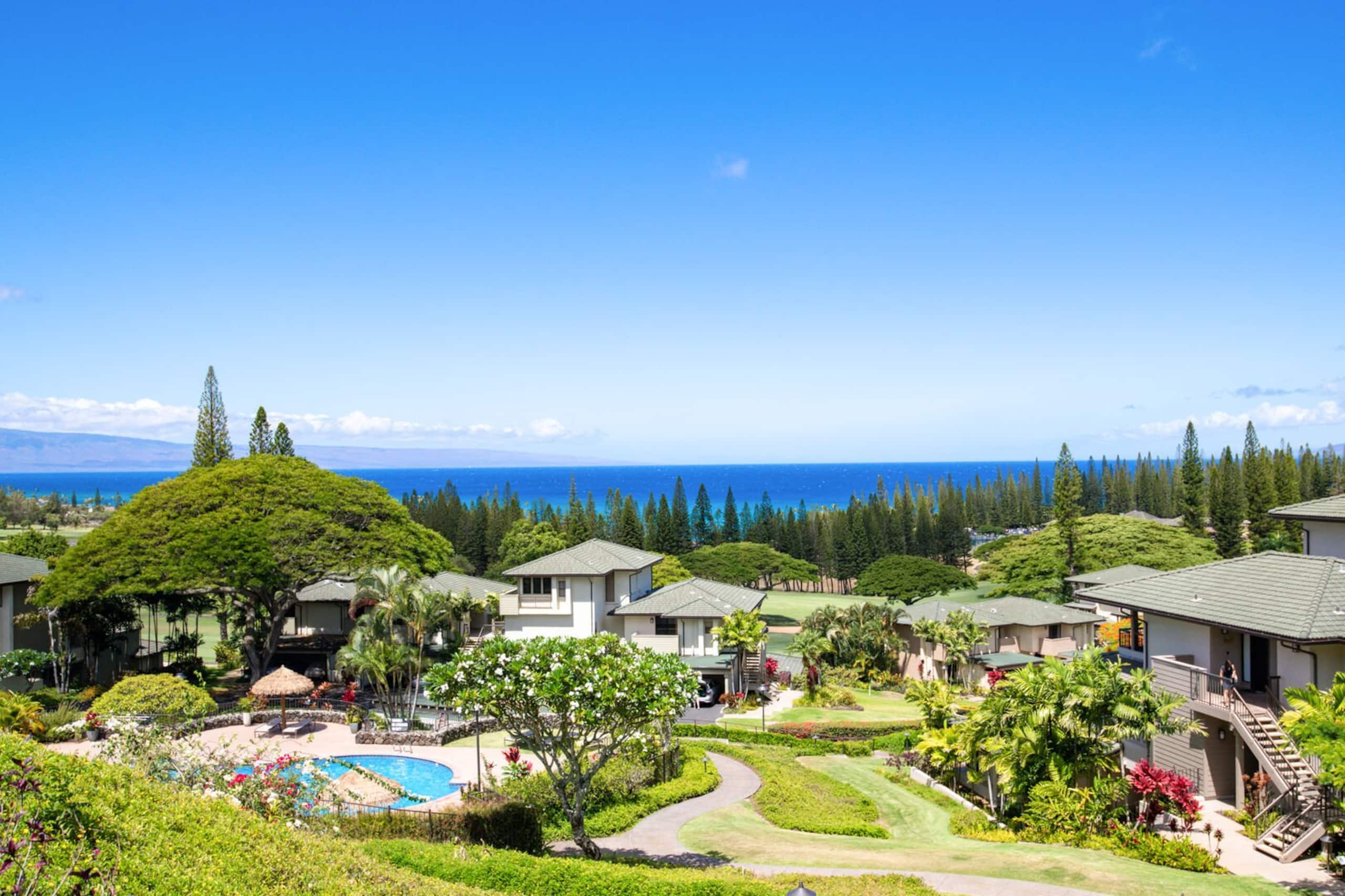 Condo in Lahaina · ★4.58 · 1 bedroom · 2 beds · 1.5 private baths - Image 2