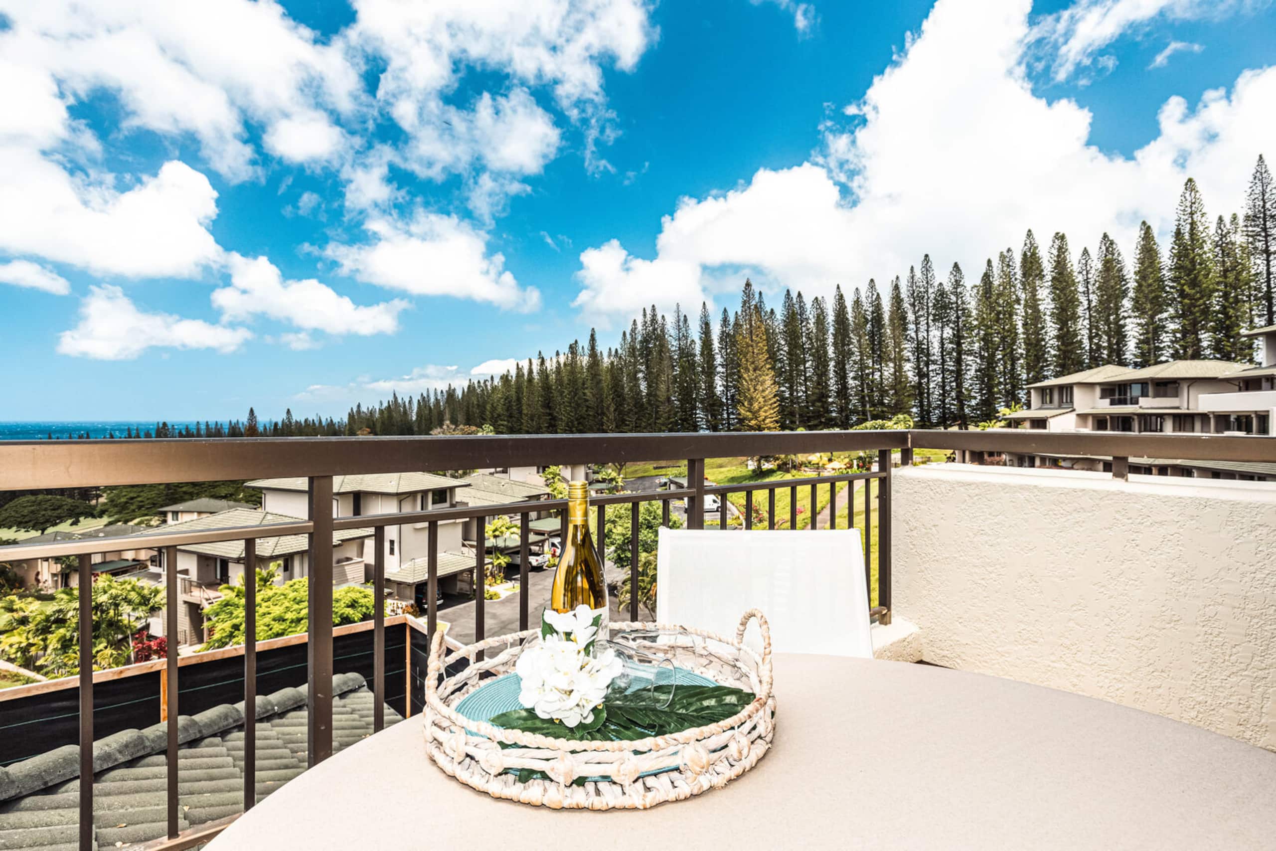 Condo in Lahaina · ★4.58 · 1 bedroom · 2 beds · 1.5 private baths - Image 3