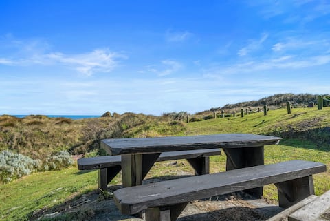Beachfront Favourite - Foxton Beach Holiday Home