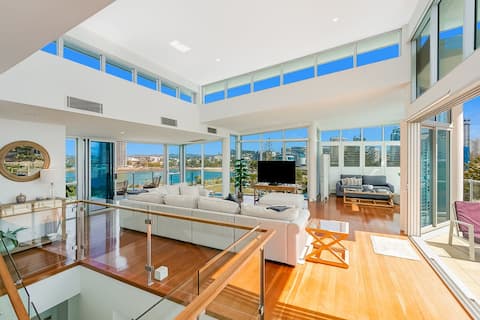 Nielsen on the Park Unit 6 - Easy walk to beaches