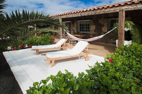 Airbnb con mejor rendimiento: Country house: Finca Arbequina C en Pájara