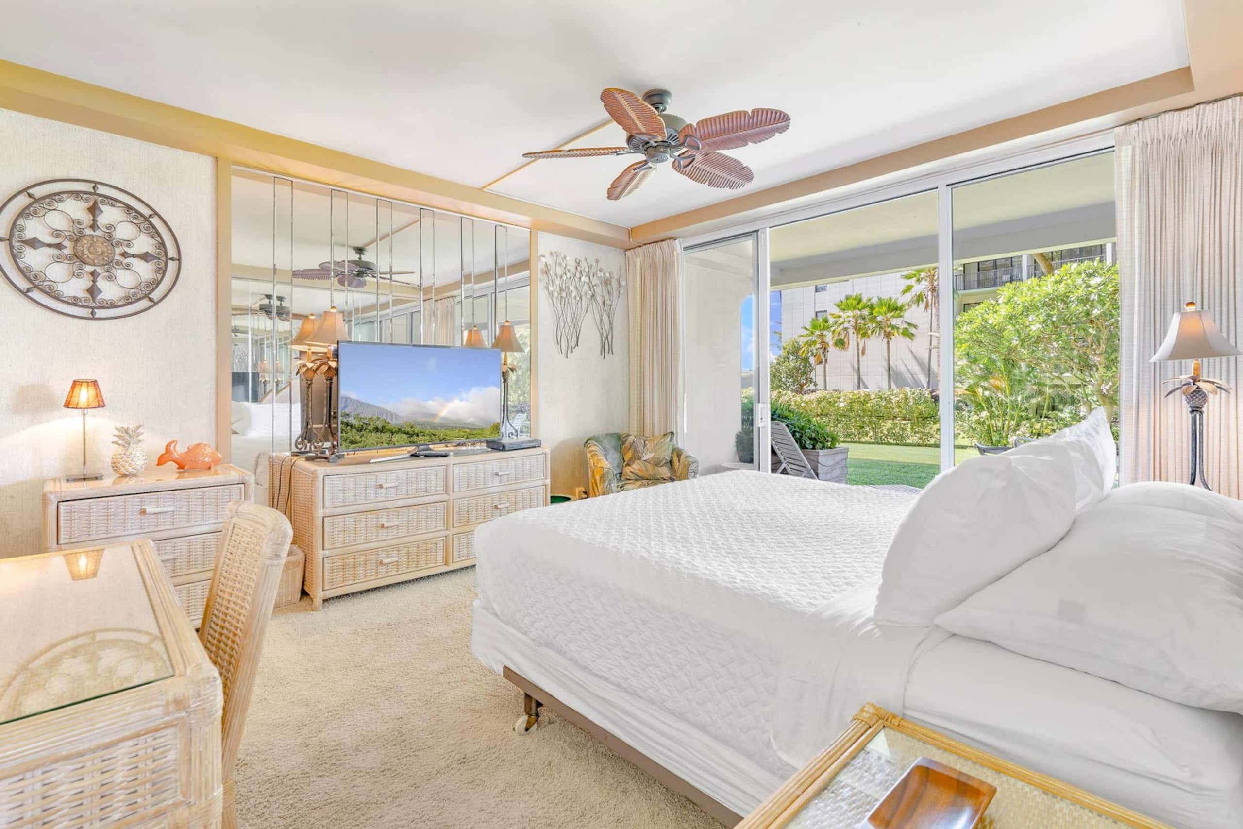 Condo in Lahaina · ★4.67 · 1 bedroom · 2 beds · 2 baths - Image 19