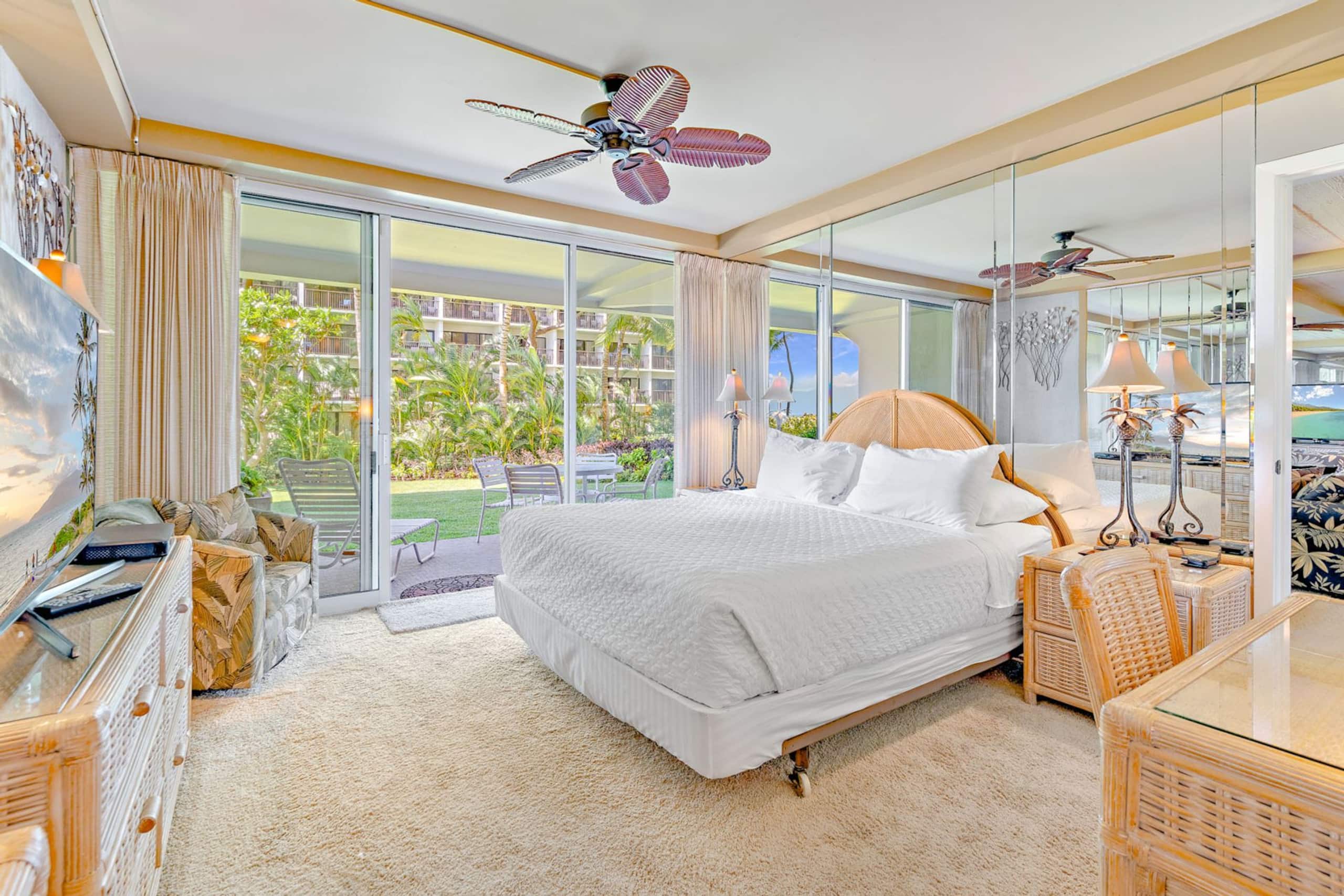Condo in Lahaina · ★4.67 · 1 bedroom · 2 beds · 2 baths - Image 18