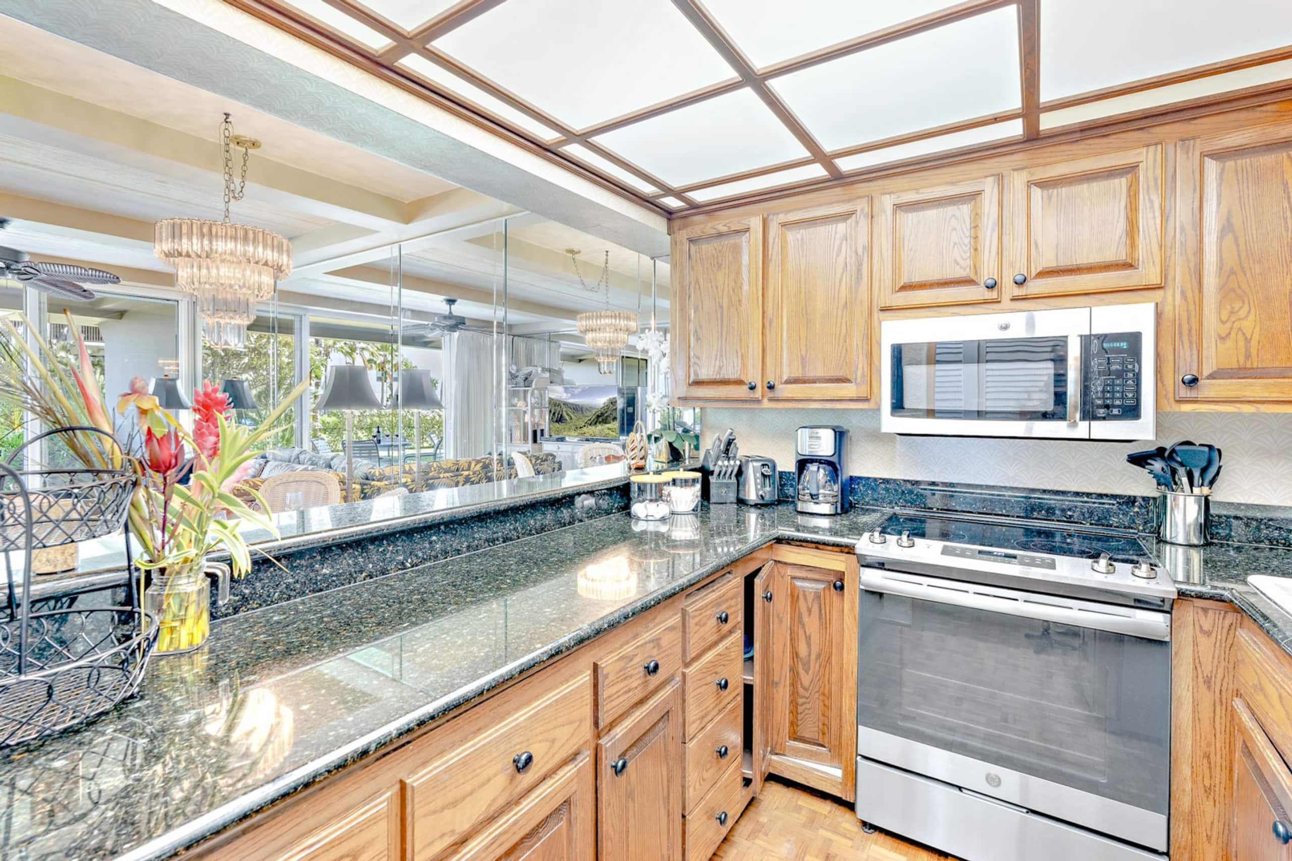 Condo in Lahaina · ★4.67 · 1 bedroom · 2 beds · 2 baths - Image 6