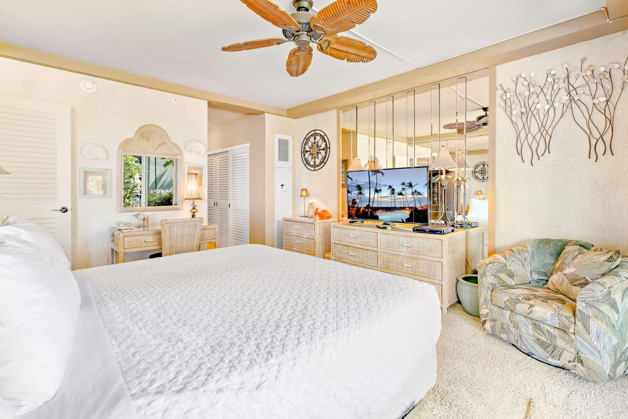 Condo in Lahaina · ★4.67 · 1 bedroom · 2 beds · 2 baths - Image 20