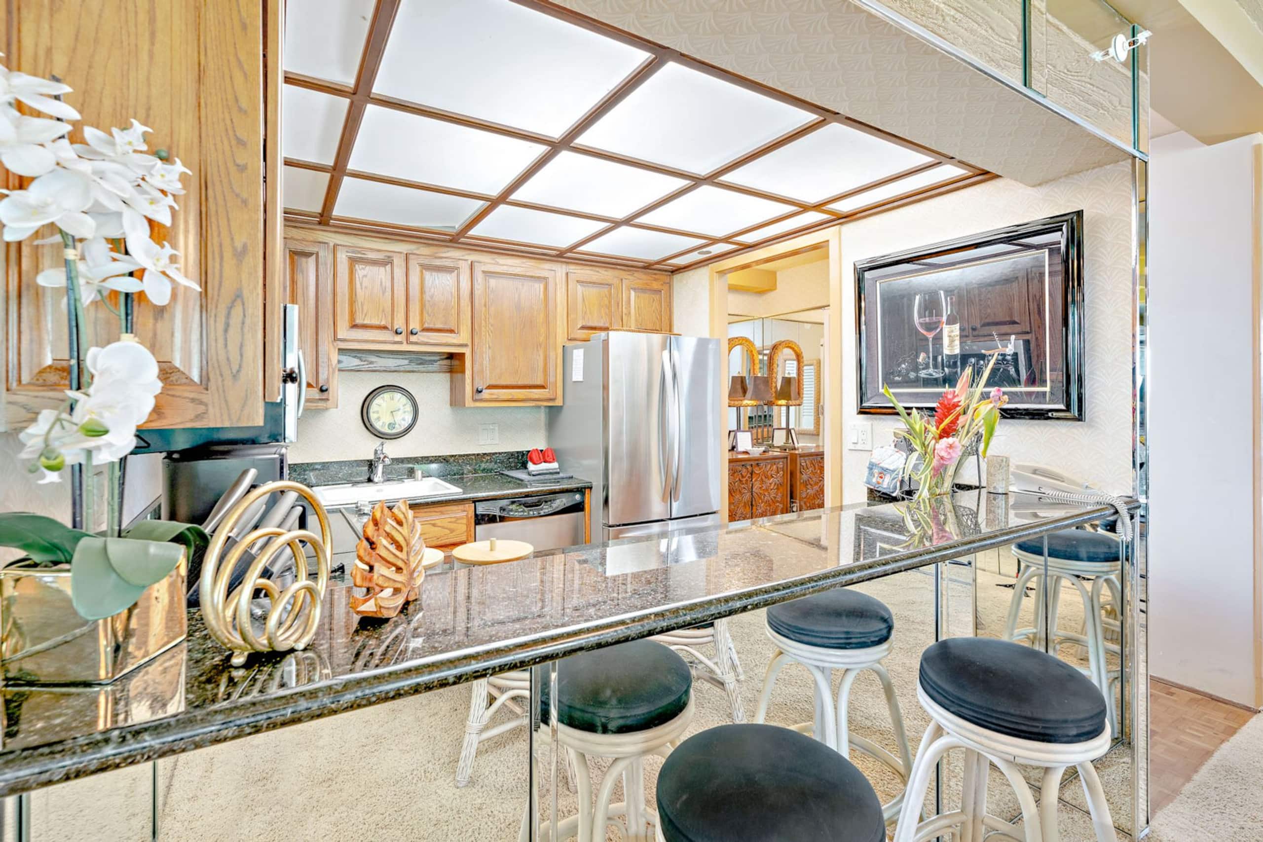 Condo in Lahaina · ★4.67 · 1 bedroom · 2 beds · 2 baths - Image 14