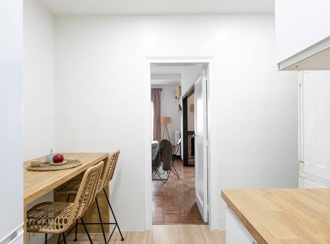 Great Eixample Apartment gallery image 5