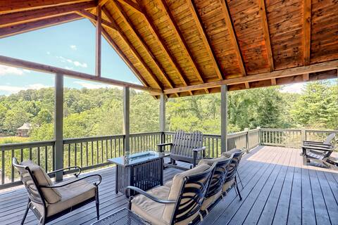 Hilltop Cottage at Sky Valley