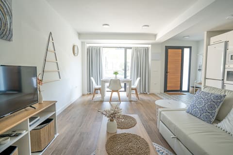 Airbnb con mejor rendimiento: Pedregalejo Malaga | Near Beach | Wifi | TV en Torre De San Telmo