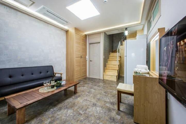 Ddnayo managed Airbnb listing 3