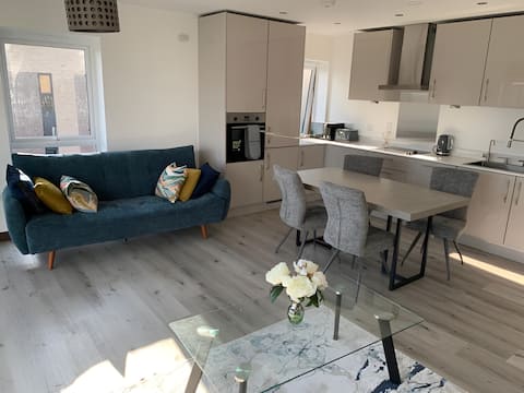 Raphvin Apex Abode - Two bedroom apartment/parking