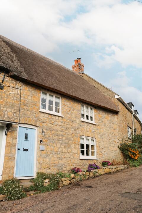 Number 61 Donkey Lane