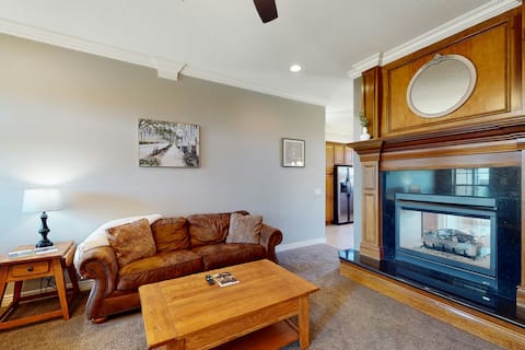 3BR home with a large yard - close to bike trails