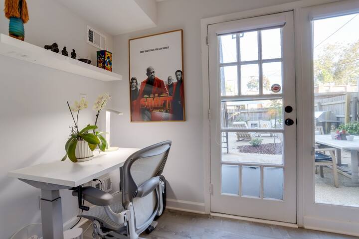 Sojourn A Chic 3 BR | Capitol Hill gallery image 5