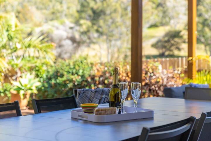 Lazuli @ Blueys Beach gallery image 5