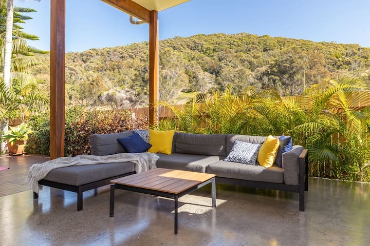 Lazuli @ Blueys Beach gallery image 2