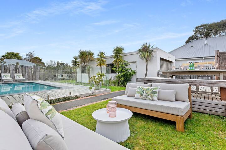 Birdrock Pool House | 500m from Beach gallery image 2