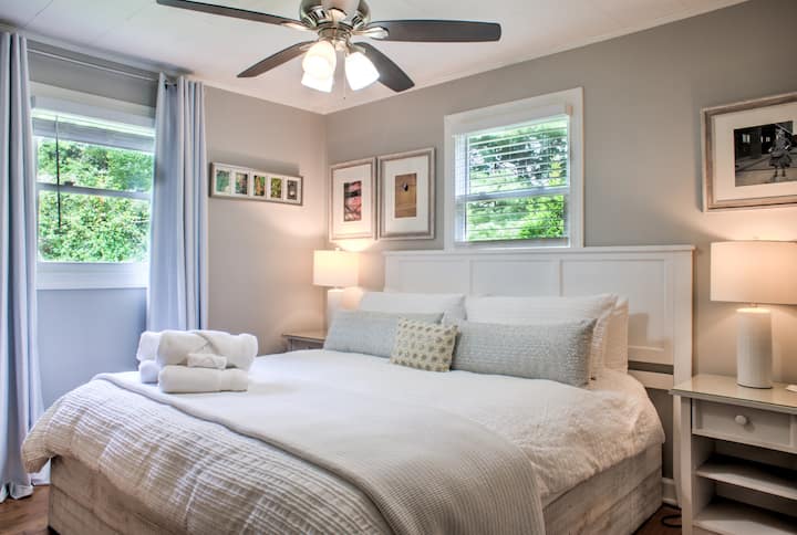 The Grape Escape - Main Suite/Bedroom One - King Bed