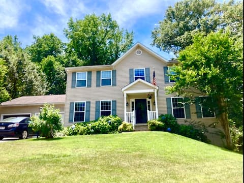 Wooded Hillside Retreat near DC