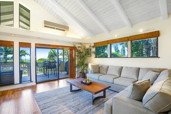 Spacious 4BR Oceanview | Patio | Garage Parking gallery image 2