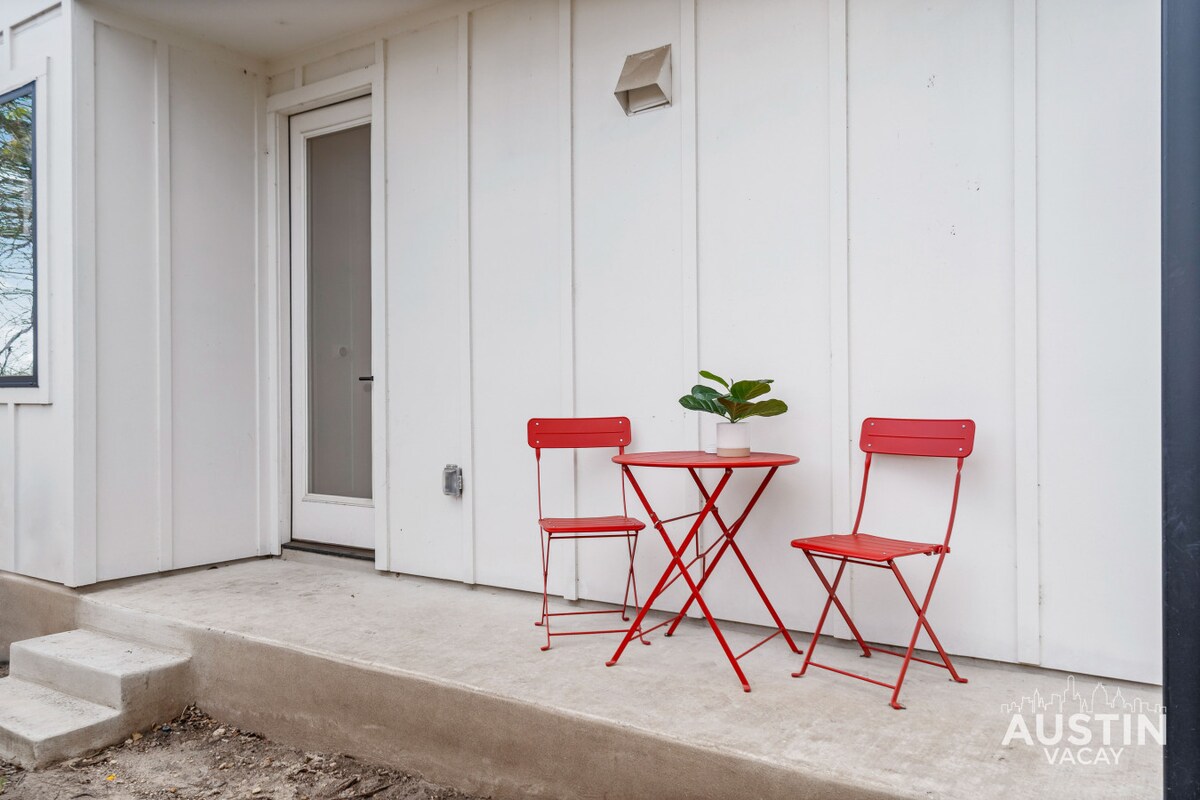 Brand New East Austin Gem: 3 Minutes to UT Campus!